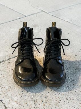 Dr. Martens Glitter Patent Lace-Up Combat Boots Size 5 GUC!